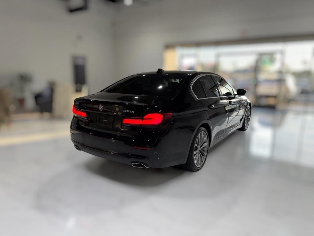 BMW 5-Series 530i 2023