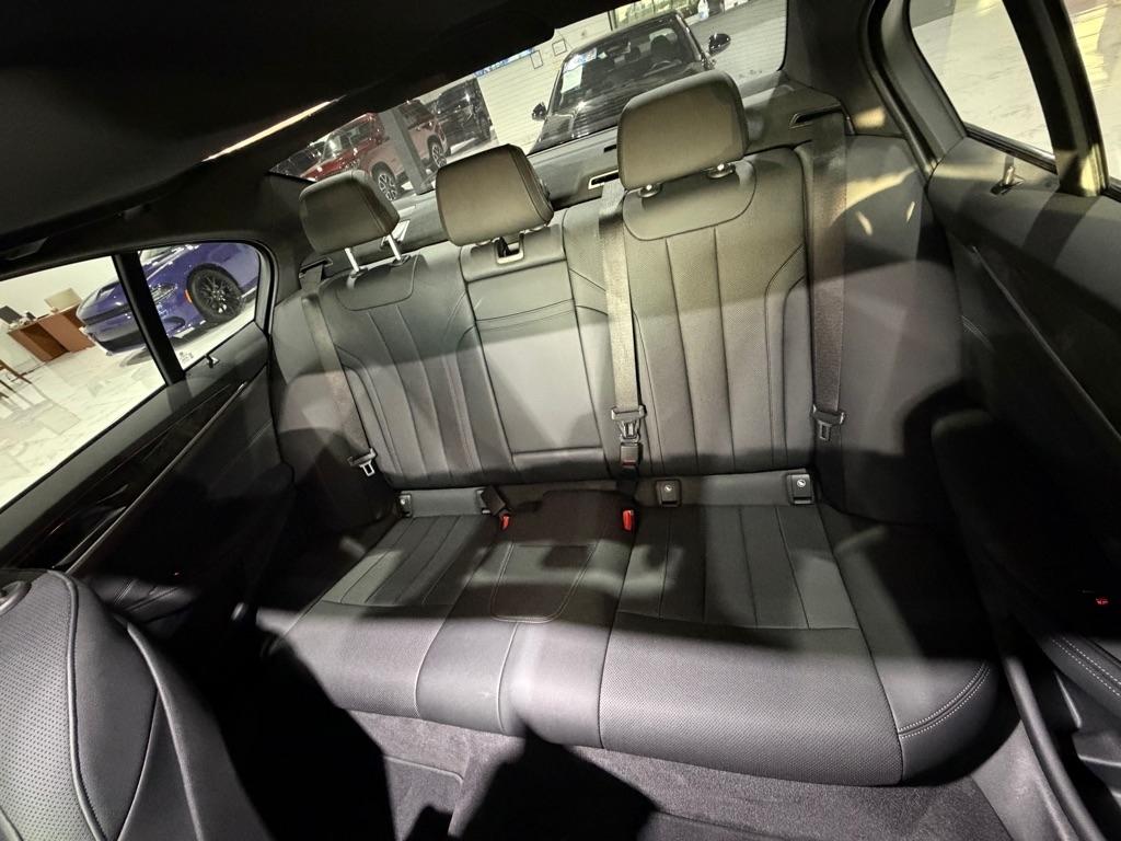 BMW 5-Series 530i 2023
