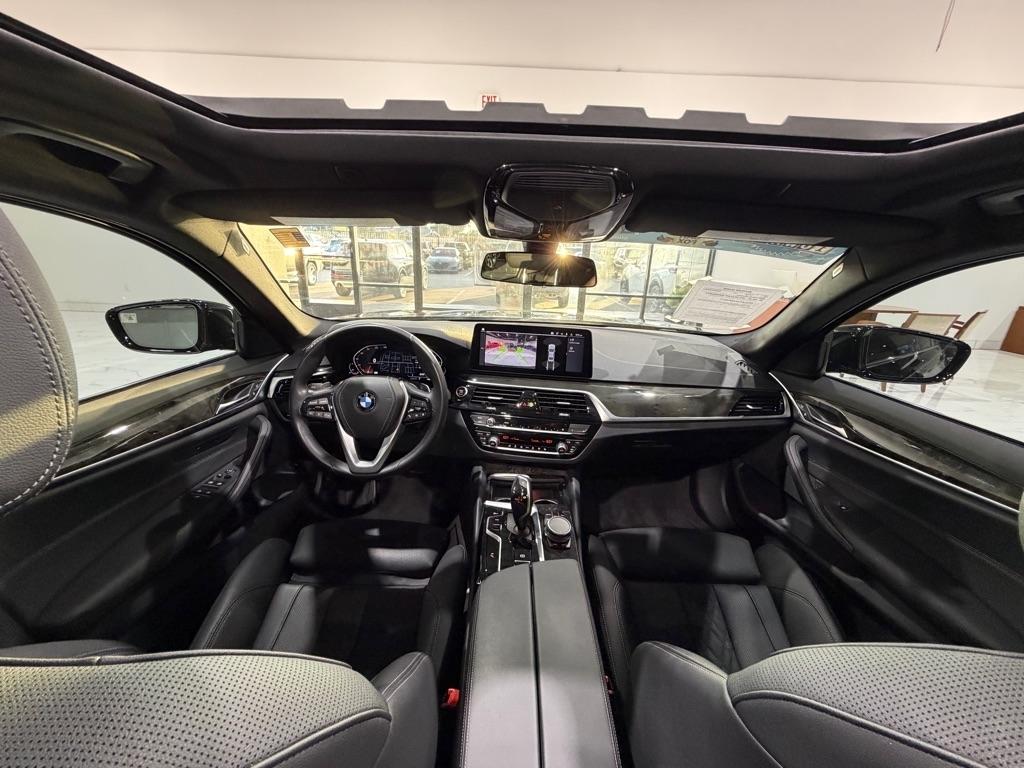 BMW 5-Series 530i 2023