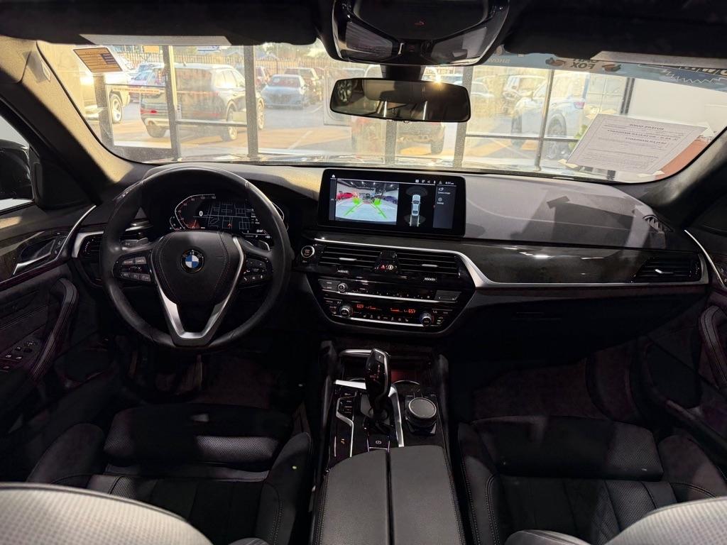 BMW 5-Series 530i 2023