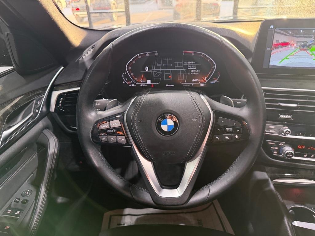 BMW 5-Series 530i 2023