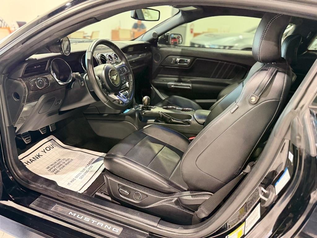 Ford Mustang GT Premium Coupe 2016