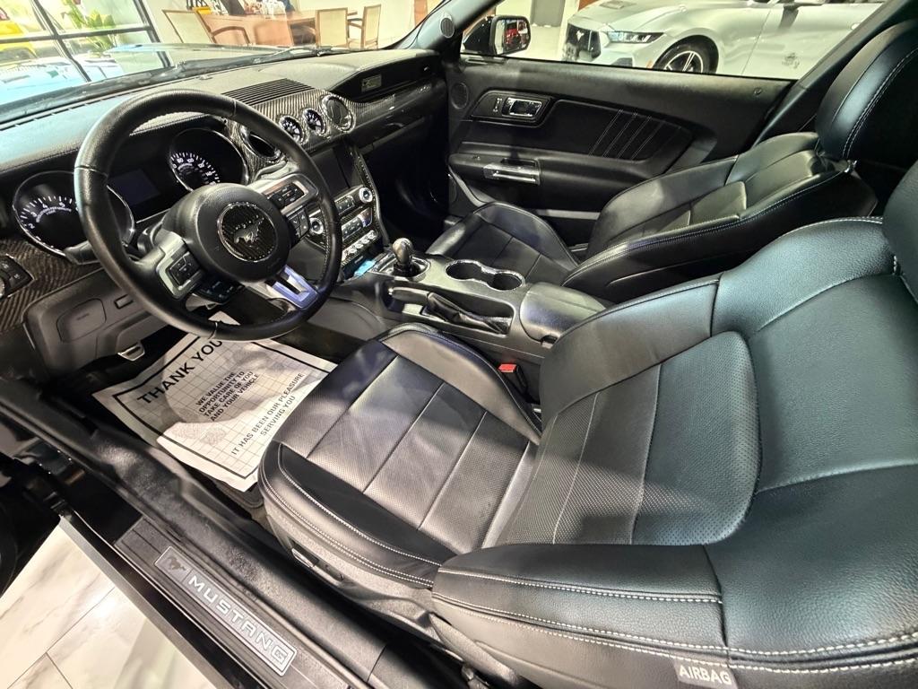 Ford Mustang GT Premium Coupe 2016