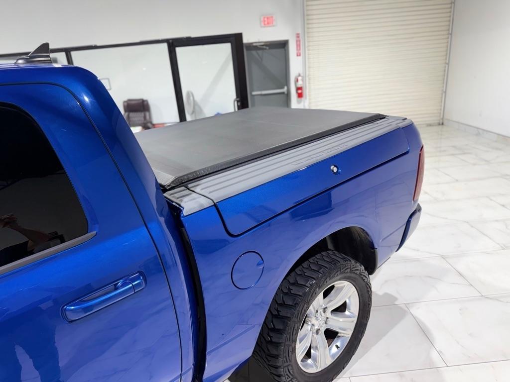 RAM 1500 Sport Crew Cab SWB 4WD 2016