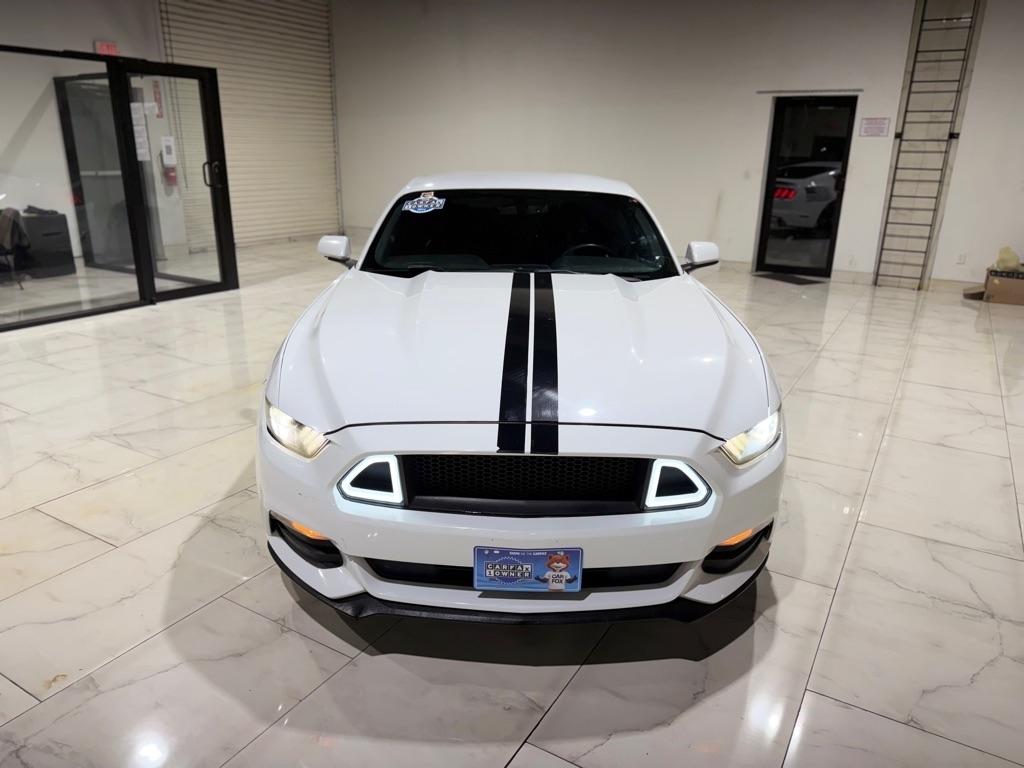 Ford Mustang V6 Coupe 2017