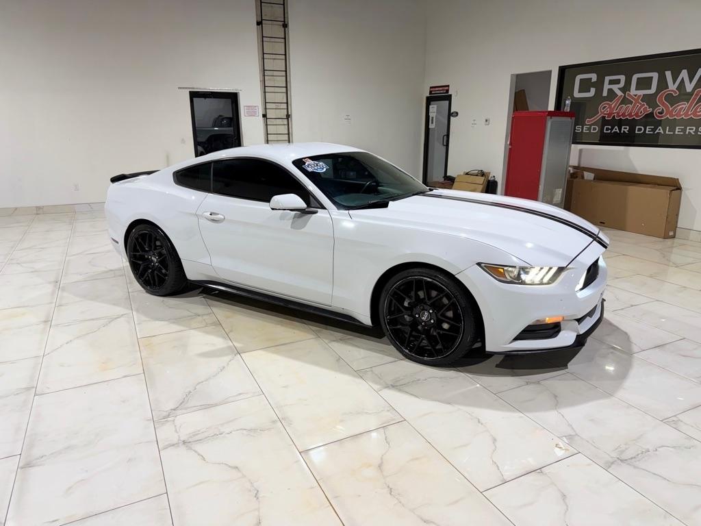 Ford Mustang V6 Coupe 2017