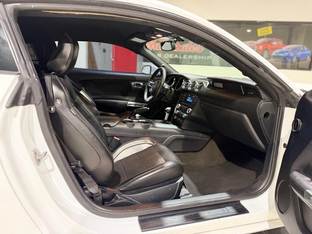 Ford Mustang V6 Coupe 2017