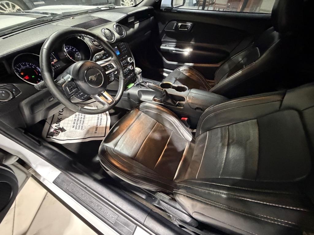 Ford Mustang V6 Coupe 2017