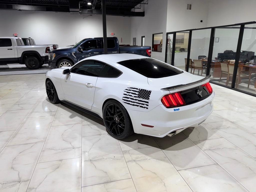 Ford Mustang V6 Coupe 2017
