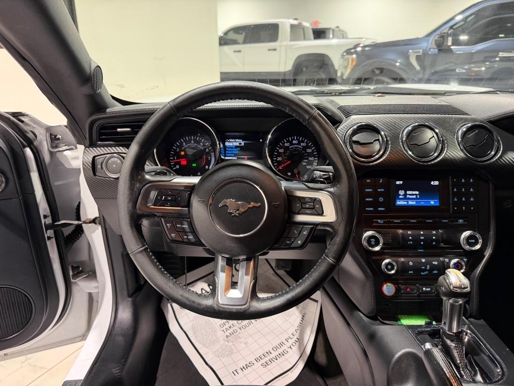 Ford Mustang V6 Coupe 2017