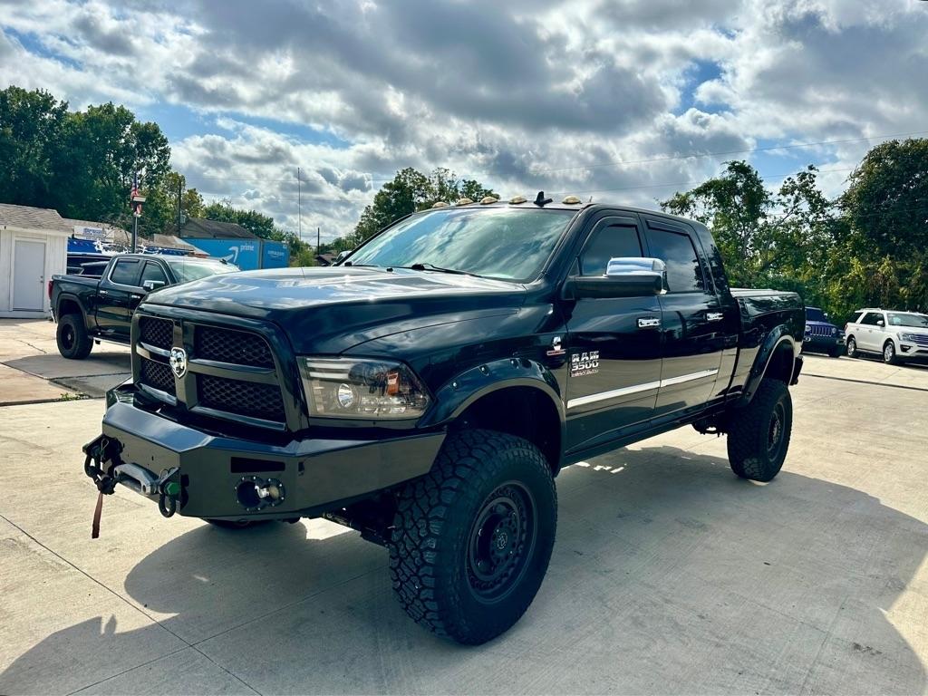 RAM 3500 Longhorn Mega Cab 4WD 2015