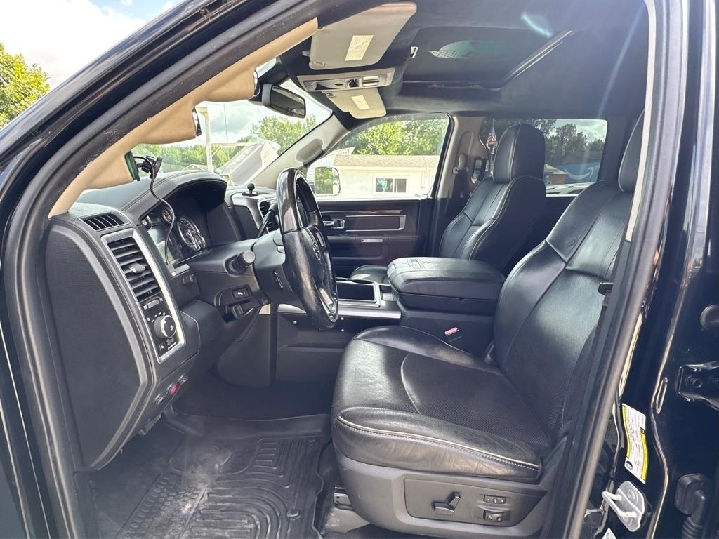 RAM 3500 Longhorn Mega Cab 4WD 2015