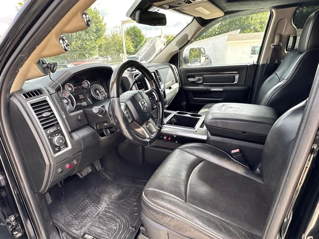 RAM 3500 Longhorn Mega Cab 4WD 2015