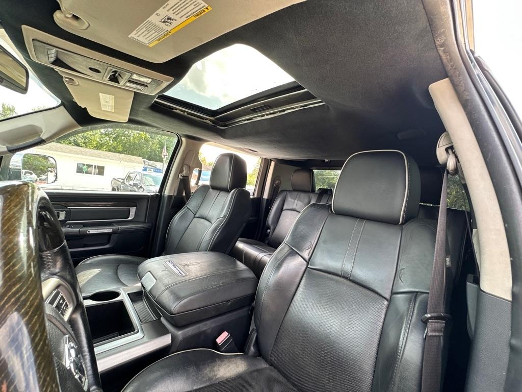 RAM 3500 Longhorn Mega Cab 4WD 2015