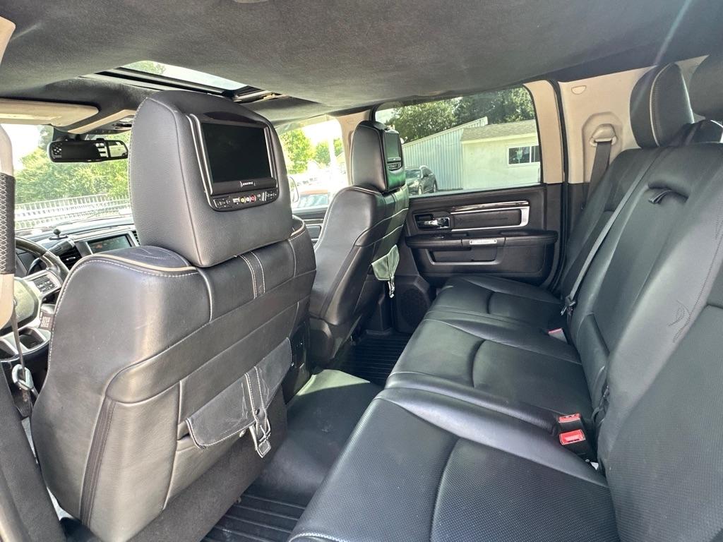RAM 3500 Longhorn Mega Cab 4WD 2015