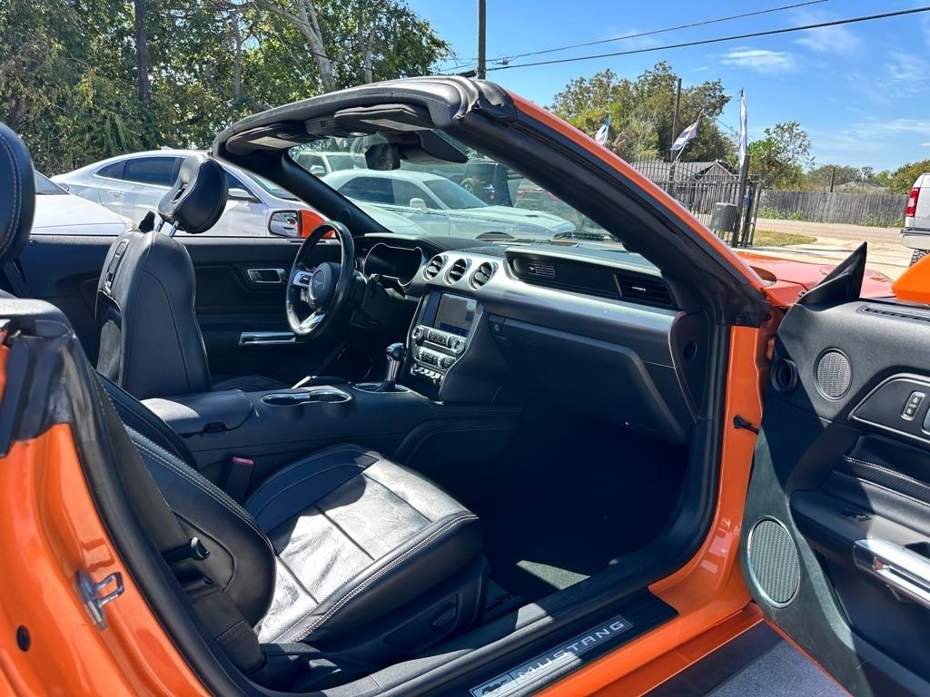 Ford Mustang GT convertible 2020