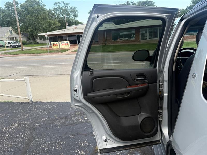 2013 Chevrolet Tahoe LT - Photo 12