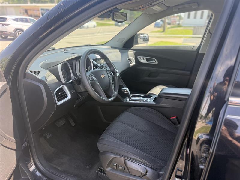 2015 Chevrolet Equinox LS - Photo 9