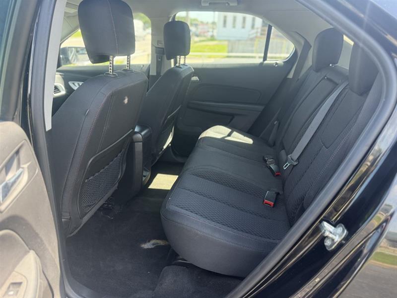 2015 Chevrolet Equinox LS - Photo 11