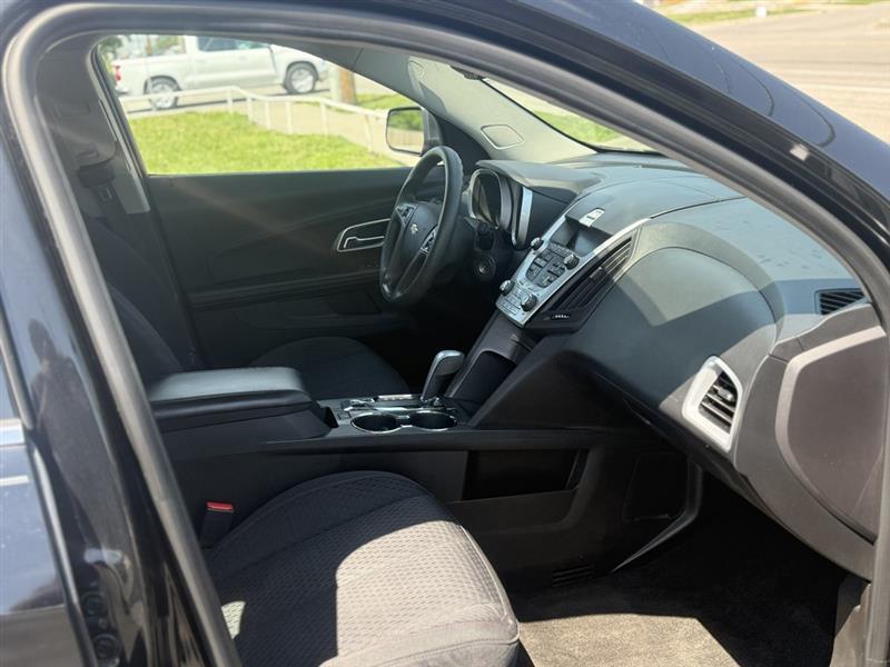 2015 Chevrolet Equinox LS - Photo 15