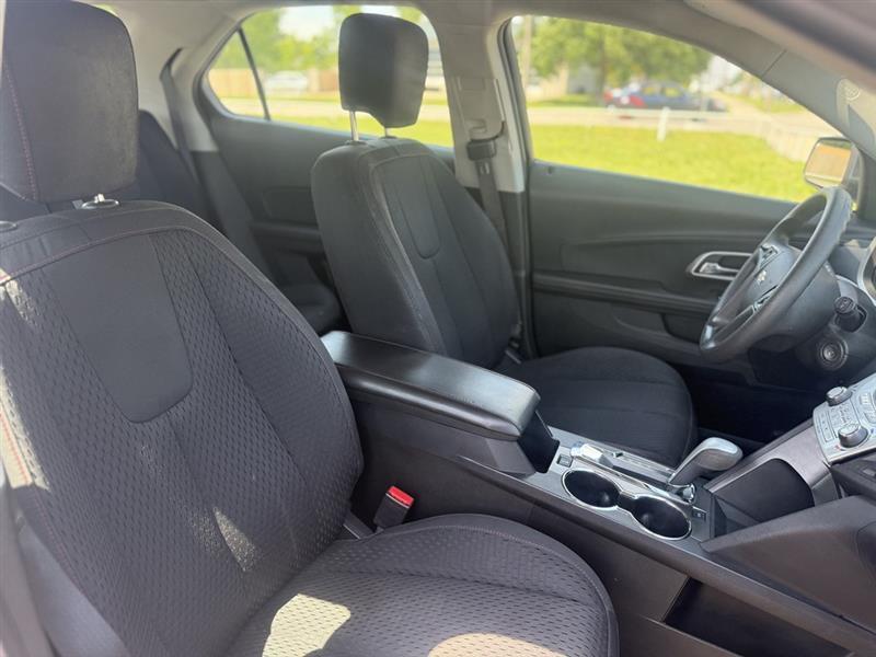 2015 Chevrolet Equinox LS - Photo 16