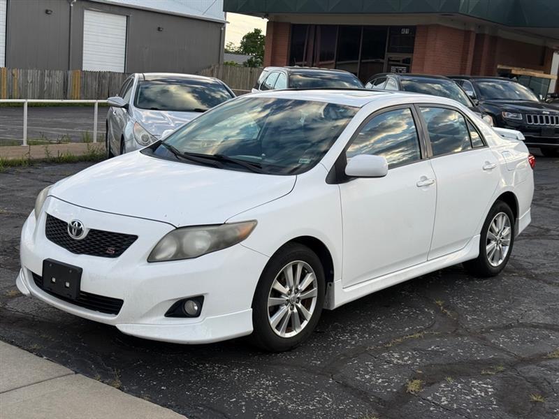 2010 Toyota Corolla Base 5-Speed MT