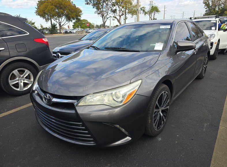 2016 Toyota Camry LE