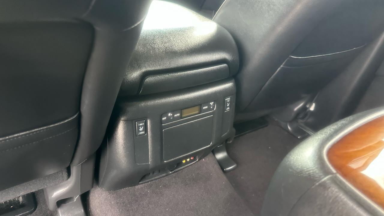 Infiniti QX56 4WD 2012