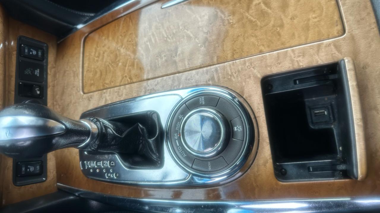 Infiniti QX56 4WD 2012