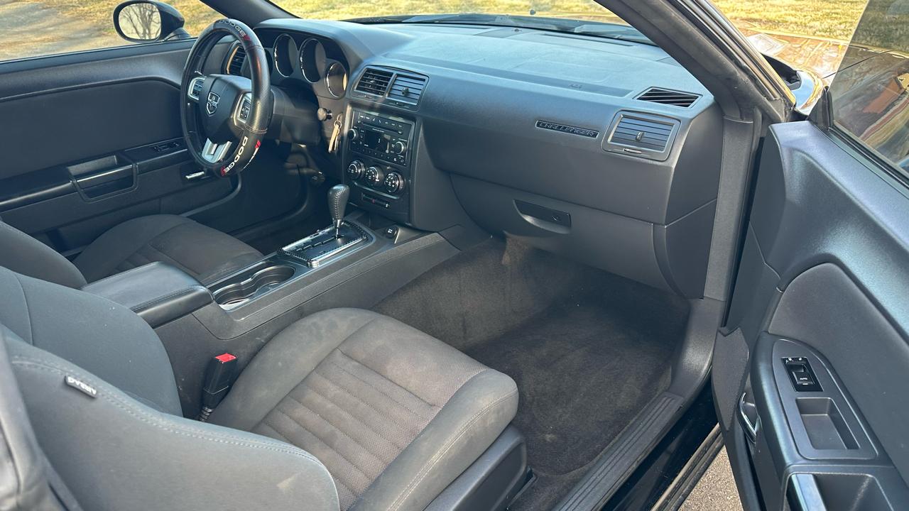 Dodge Challenger SXT 2012