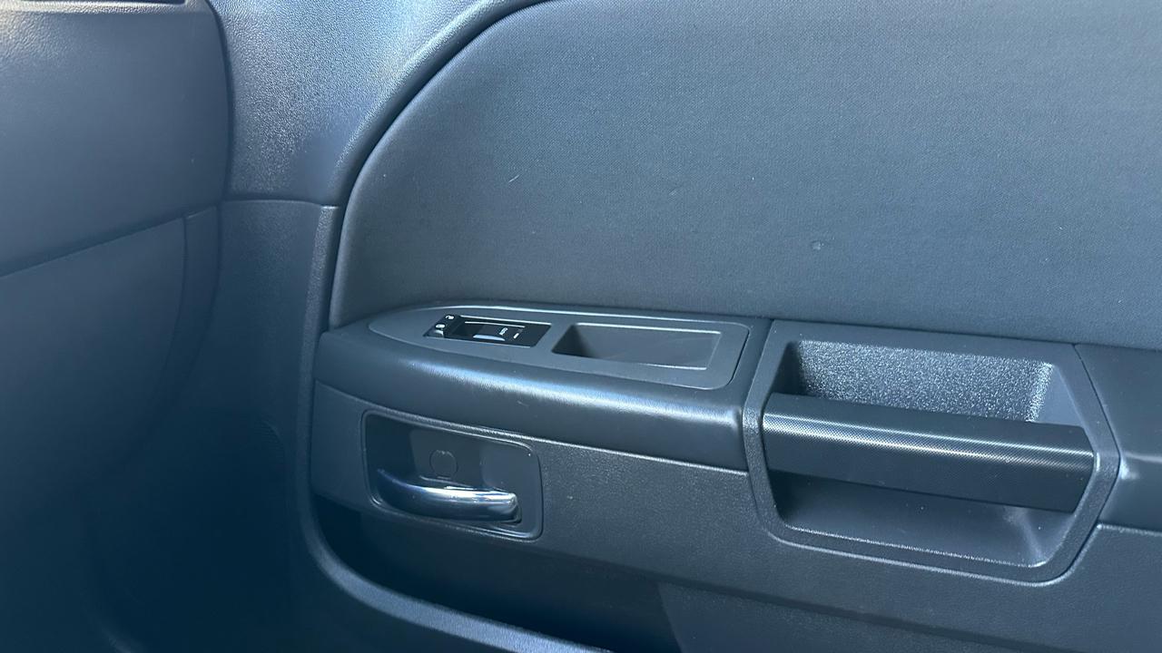 Dodge Challenger SXT 2012