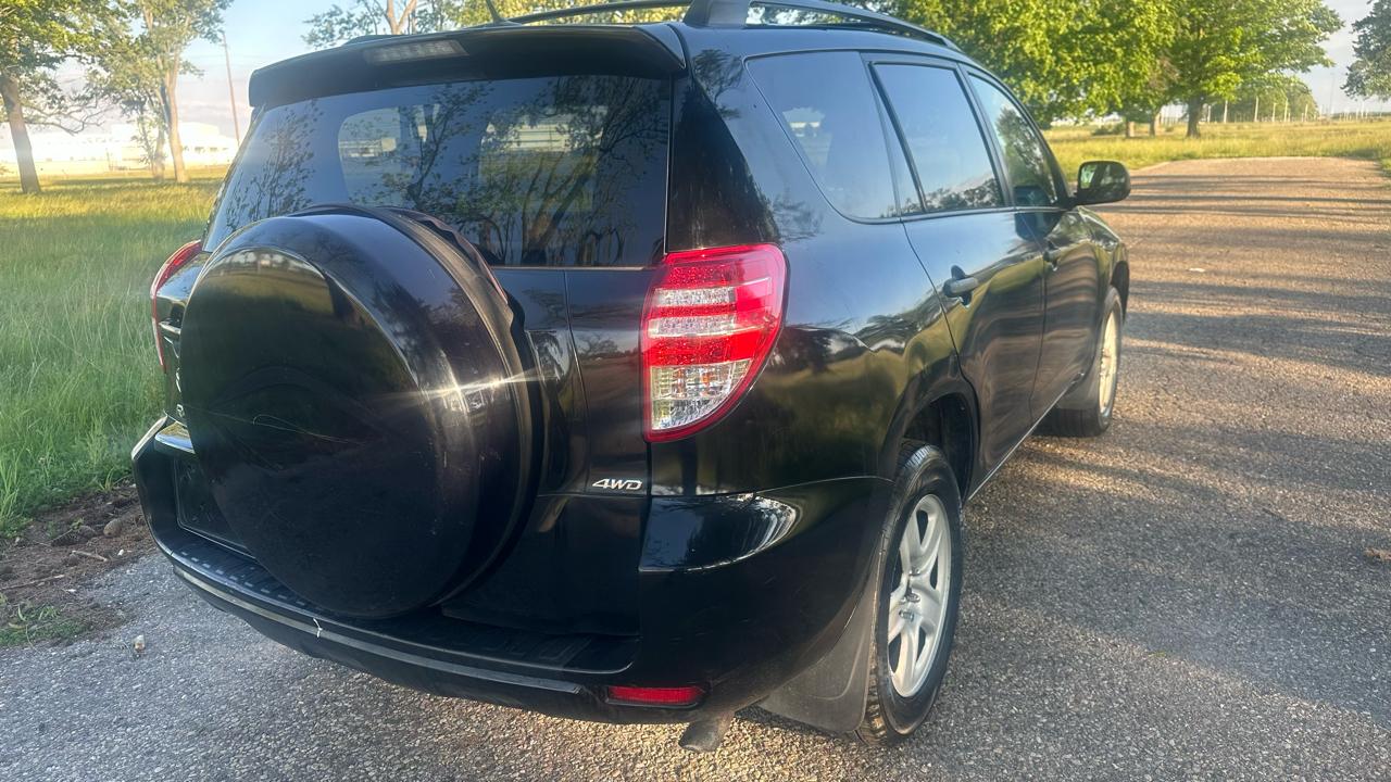 Toyota RAV4 Base I4 4WD 2011