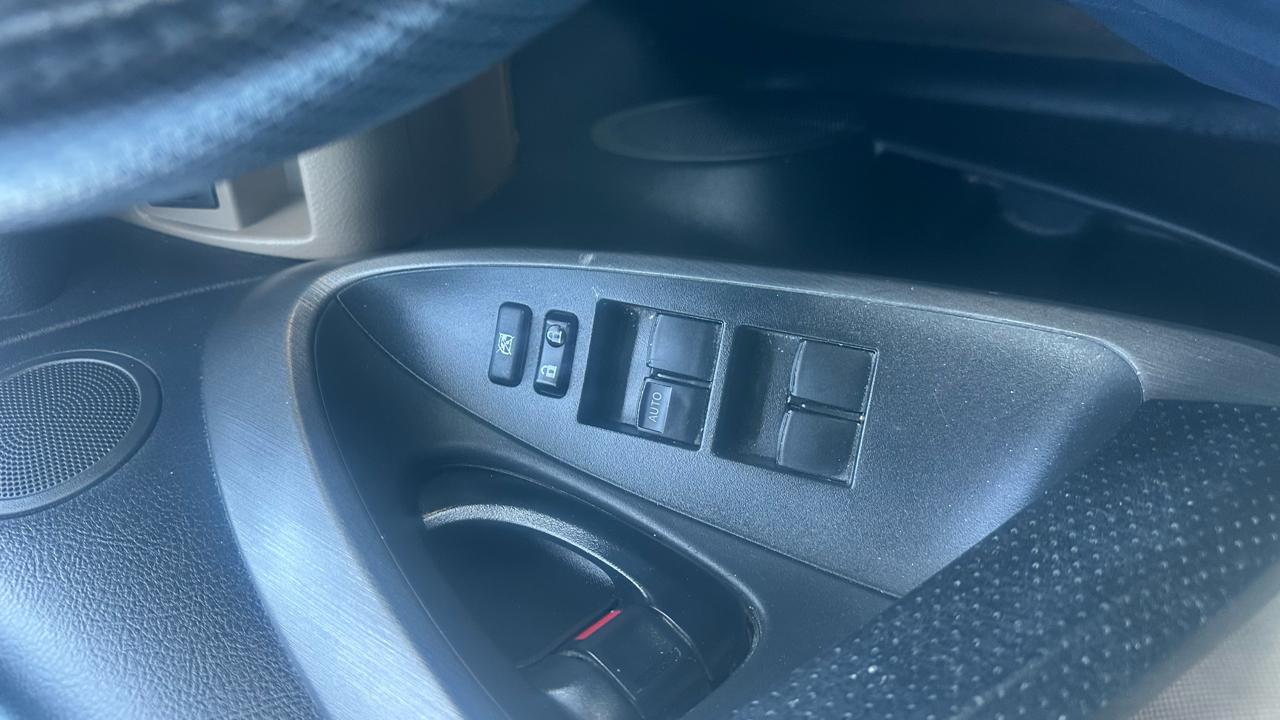 Toyota RAV4 Base I4 4WD 2011