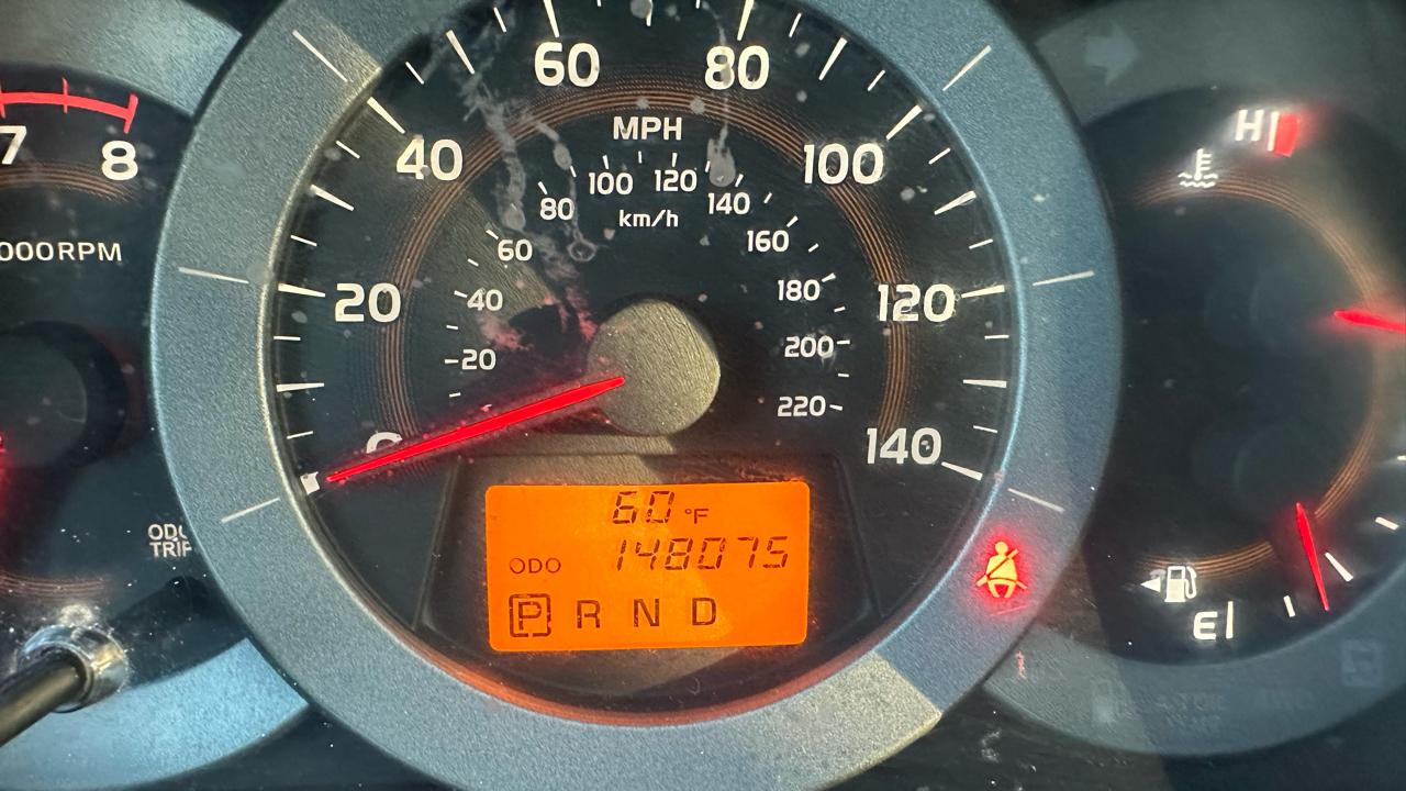 Toyota RAV4 Base I4 4WD 2011