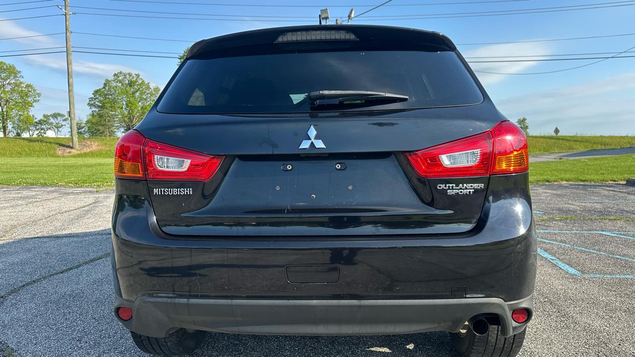 Mitsubishi Outlander Sport ES 2WD 2015