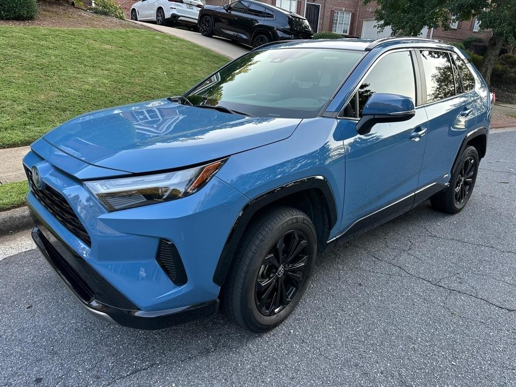 2022 Toyota RAV4 Hybrid SE
