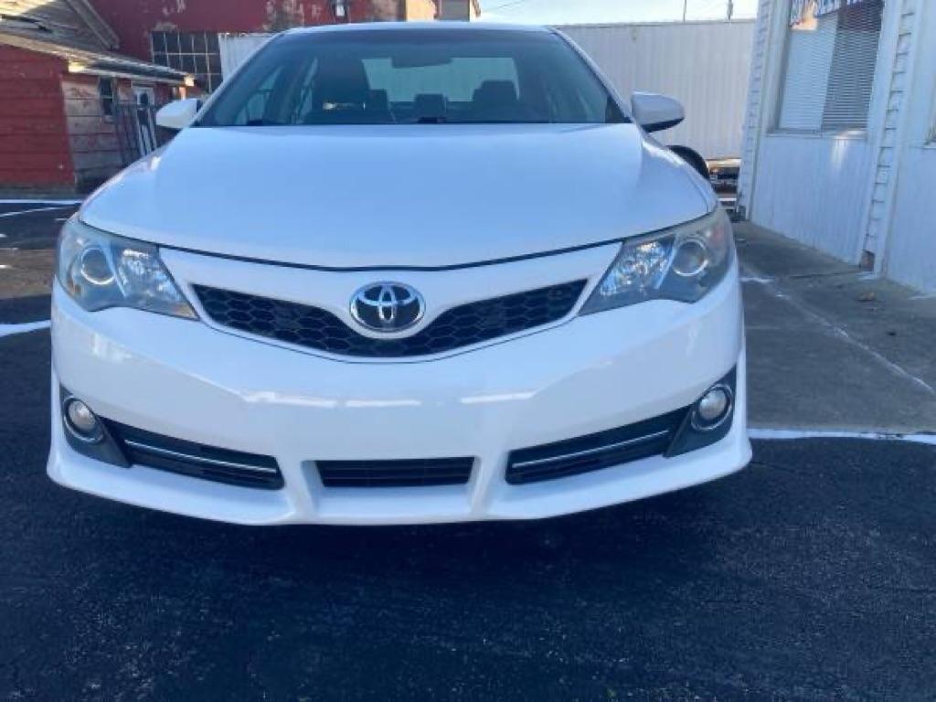 Toyota Camry SE 2013