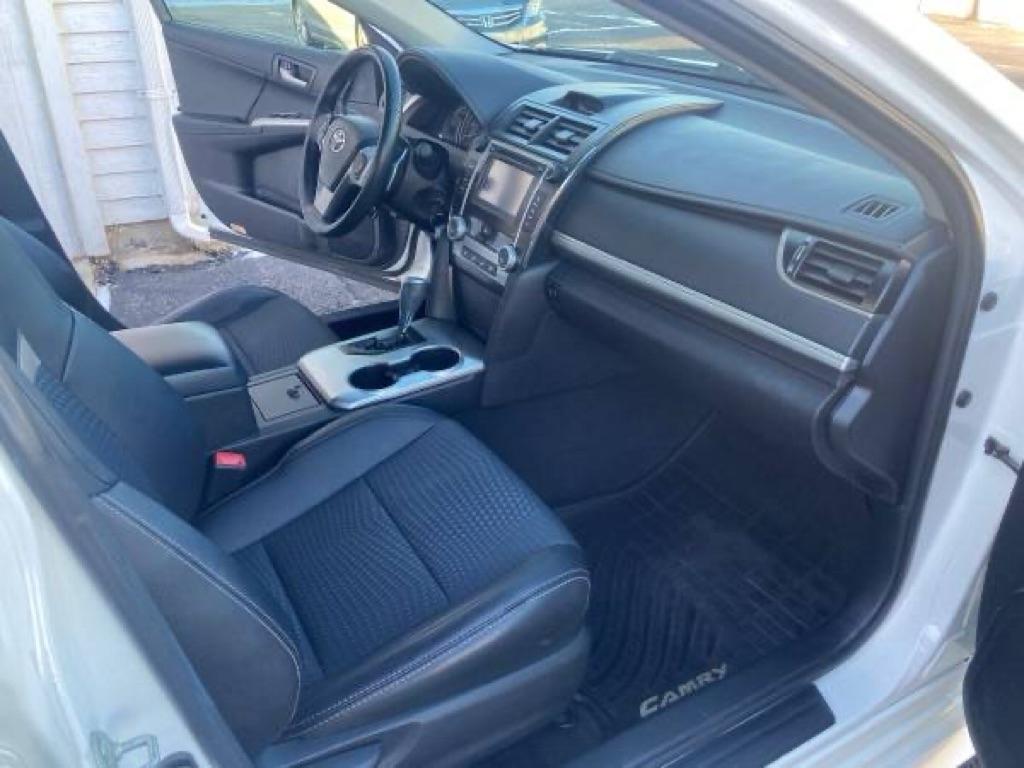 Toyota Camry SE 2013