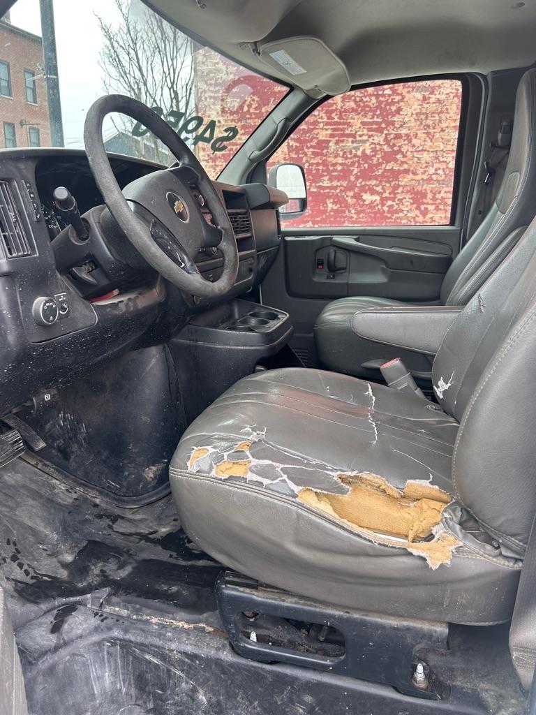 Chevrolet Express 3500 Cargo 2012