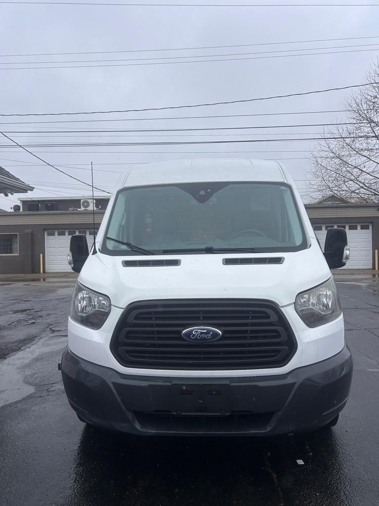 Ford Transit 250 Van Med. Roof w/Sliding Pass. 130-in. WB 2016