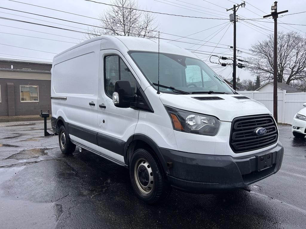 Ford Transit 250 Van Med. Roof w/Sliding Pass. 130-in. WB 2016