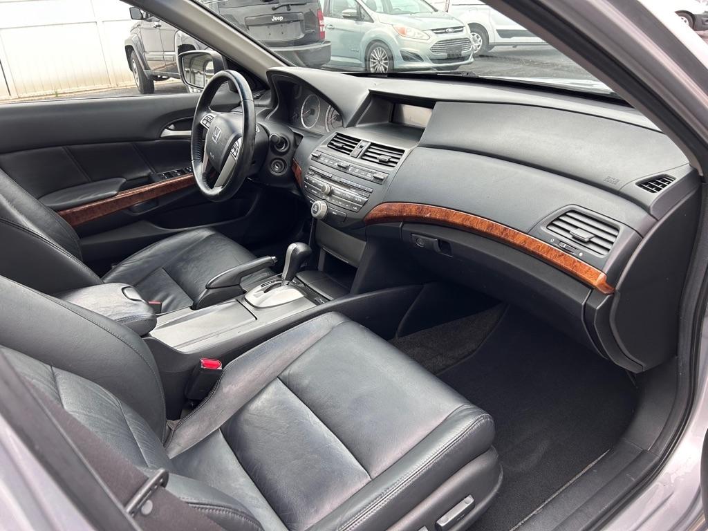 Honda Accord EX-L Sedan AT 2011