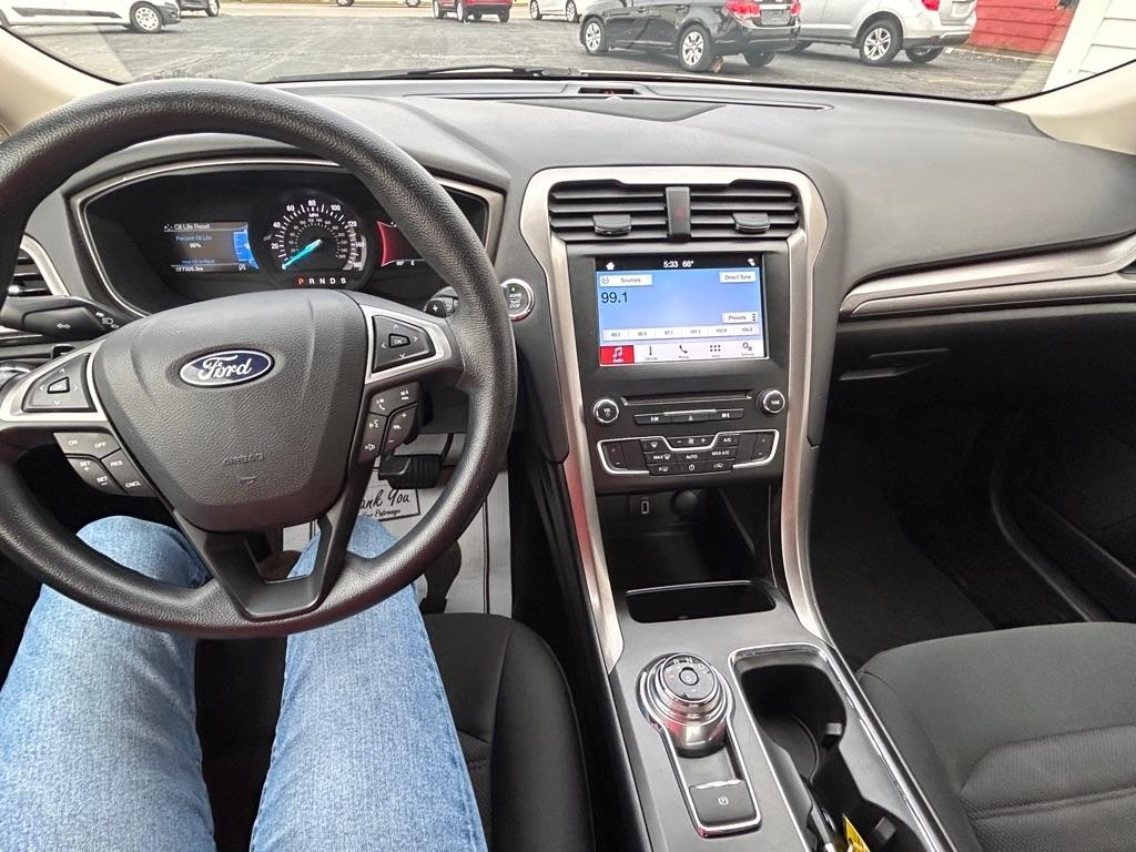 Ford Fusion SE 2018