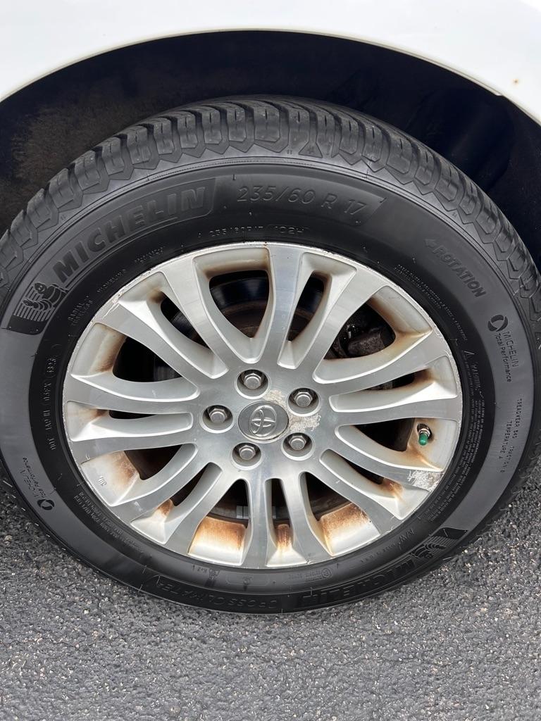 Toyota Sienna XLE FWD 8-Passenger V6 2013