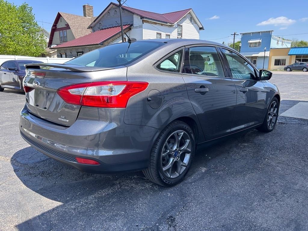 Ford Focus SE Sedan 2013