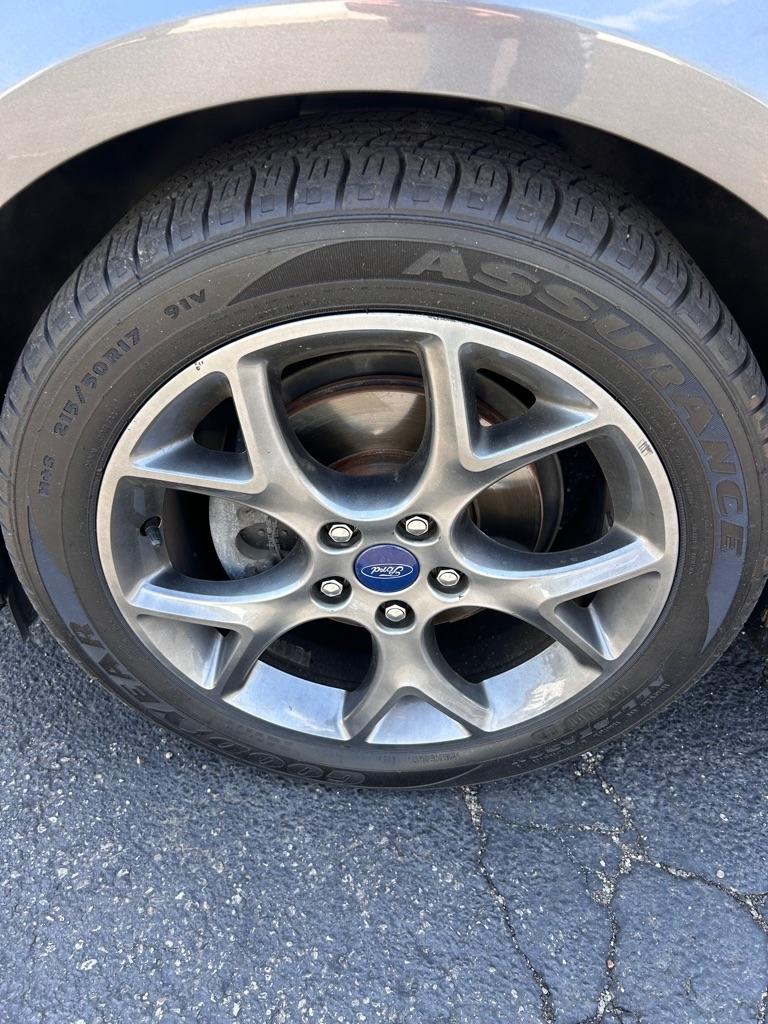 Ford Focus SE Sedan 2013