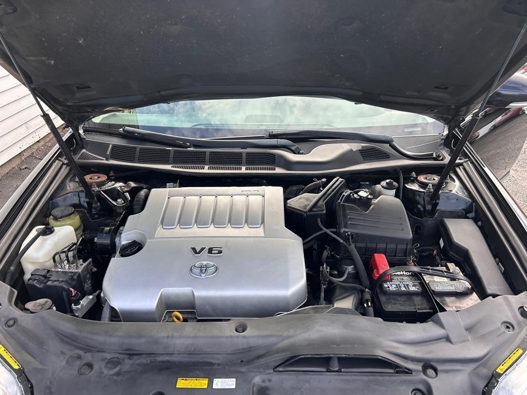 Toyota Avalon Base 2011