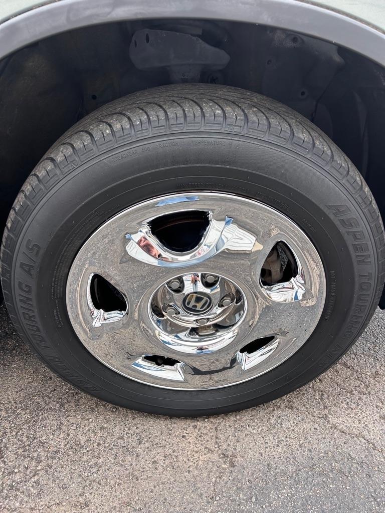 Honda CR-V LX 2WD 5-Speed AT 2011