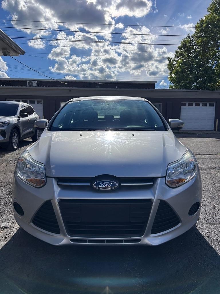 Ford Focus SE Sedan 2013