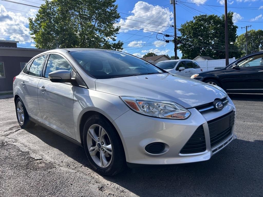 Ford Focus SE Sedan 2013